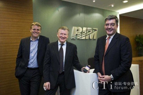 RIM��˾��̫�^(q��)�߼�������Urpo Karjalainen���� (�D��) �� RIM�Ї��^(q��)�����x������� (�D��) �� ��RIM�Ї��^(q��)�N�۸����ü恆̫�^(q��)���ϠI�N������Alex Lambeek���� (�D��)