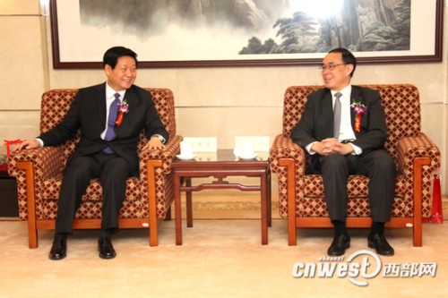 ���ʡί����(sh��)ӛ��ʡ�L(zh��ng)�w�����c�Ї�(gu��)(li��n)ͨ������(j��ng)��������ͨ����